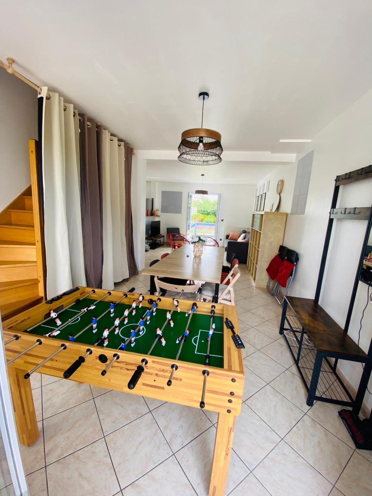 Holiday home Maison Calme Et Spacieuse Pas De Fete Corbeil-Essonnes